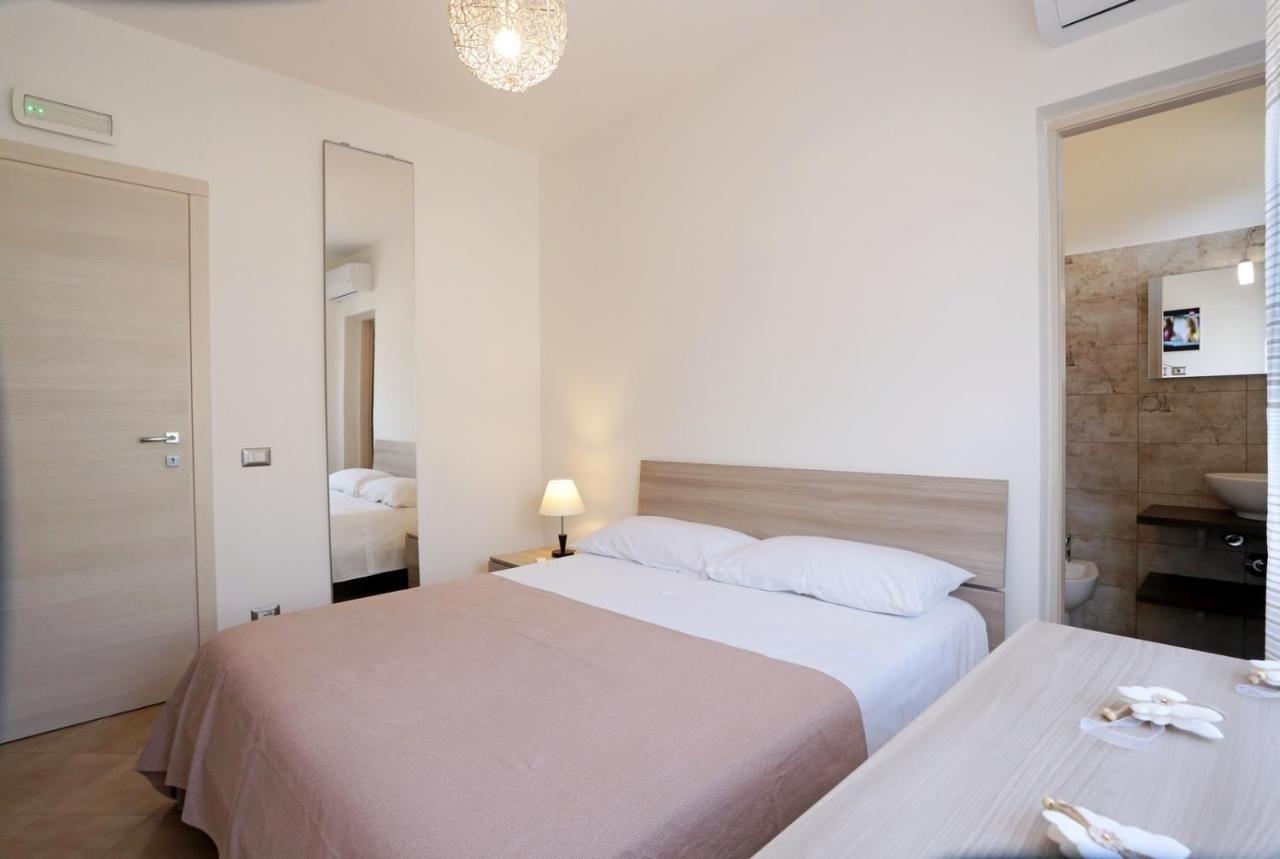 Terramare Punta Braccetto Bed & Breakfast Exterior photo